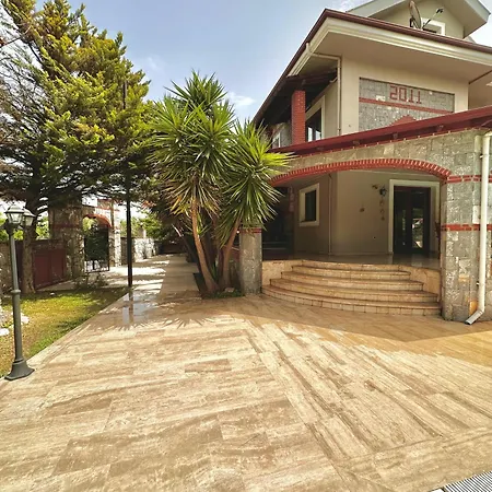 Апартаменты Luxury Neighboring Oludeniz *
